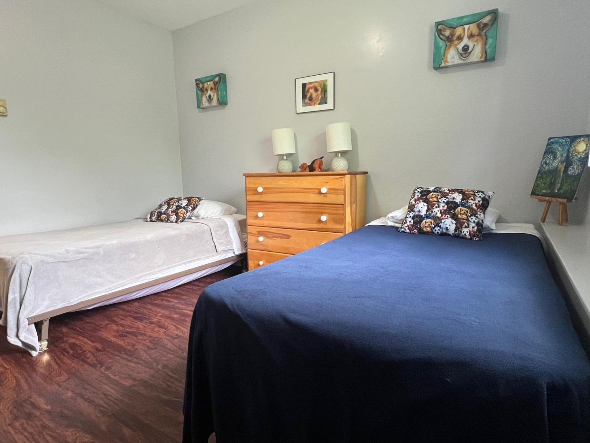 Fenced Yard Chalets From Good Dog Vacations At Big Valley Resort Sciota Bagian luar foto
